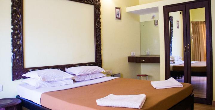 Marina Bay Beach Resort Candolim Esterno foto