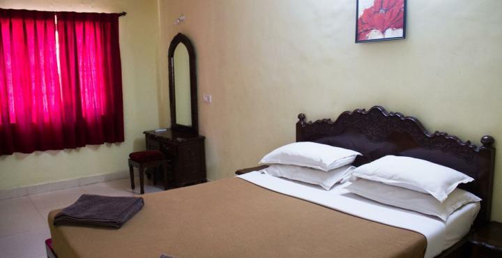 Marina Bay Beach Resort Candolim Esterno foto