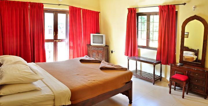 Marina Bay Beach Resort Candolim Esterno foto