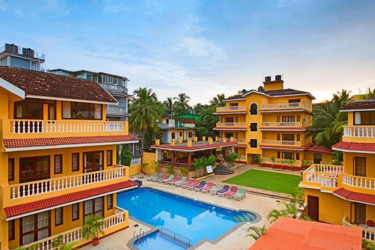 Marina Bay Beach Resort Candolim Esterno foto