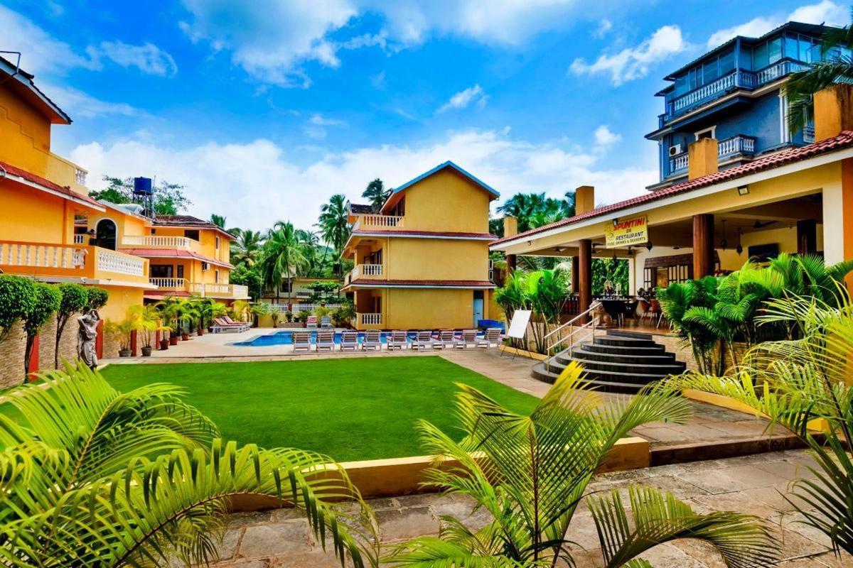 Marina Bay Beach Resort Candolim Esterno foto